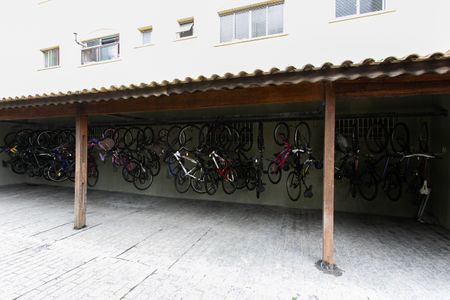 Apartamento para alugar com 82m², 3 quartos e 2 vagas Apartamento para alugar com 82m², 3 quartos e 2 vagasÁrea comum - Bicicletário