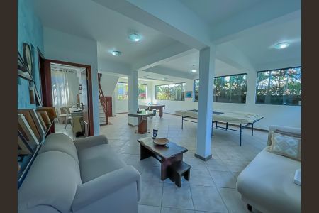 Casa de condomínio para alugar com 800m², 5 quartos e 4 vagasSala 2