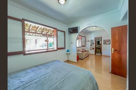 Casa de condomínio para alugar com 800m², 5 quartos e 4 vagasSuíte