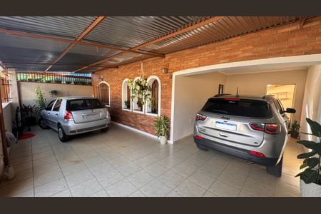 Casa à venda com 110m², 3 quartos e 3 vagasGaragem