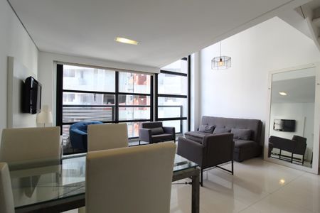 Studio à venda com 45m², 1 quarto e 1 vagaSala/Cozinha