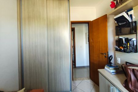 Apartamento à venda com 125m², 3 quartos e 2 vagasQuarto 3