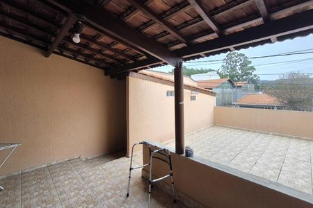 Casa à venda com 180m², 2 quartos e 2 vagas Casa à venda com 180m², 2 quartos e 2 vagasTerraço