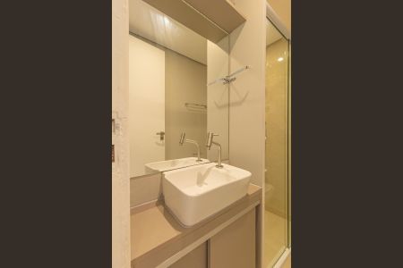 Apartamento à venda com 44m², 2 quartos e 1 vaga Apartamento à venda com 44m², 2 quartos e 1 vagaBanheiro Social