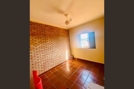 Casa à venda com 190m², 3 quartos e 3 vagas Casa à venda com 190m², 3 quartos e 3 vagasFoto 22