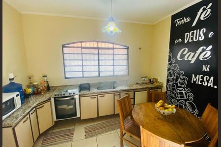 Casa à venda com 190m², 3 quartos e 3 vagas Casa à venda com 190m², 3 quartos e 3 vagasFoto 18