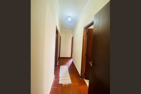 Casa à venda com 190m², 3 quartos e 3 vagas Casa à venda com 190m², 3 quartos e 3 vagasFoto 13
