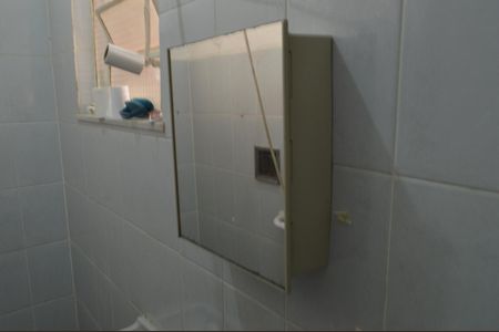 Casa à venda com 199m², 4 quartos e 4 vagas Casa à venda com 199m², 4 quartos e 4 vagasBanheiro Serviço