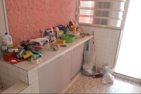 Casa à venda com 199m², 4 quartos e 4 vagas Casa à venda com 199m², 4 quartos e 4 vagasÁrea de Serviço