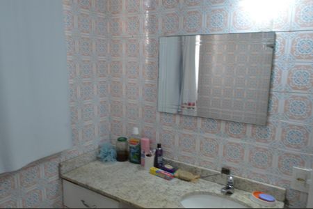 Casa à venda com 199m², 4 quartos e 4 vagas Casa à venda com 199m², 4 quartos e 4 vagasBanheiro