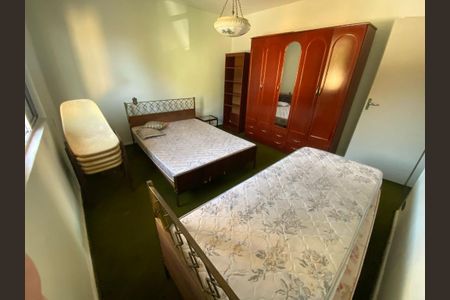 Casa à venda com 220m², 4 quartos e 2 vagas Casa à venda com 220m², 4 quartos e 2 vagasFoto 10