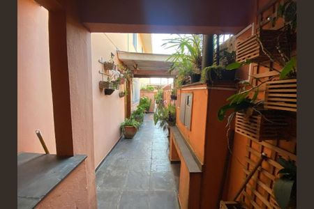 Casa à venda com 220m², 4 quartos e 2 vagas Casa à venda com 220m², 4 quartos e 2 vagasFoto 18