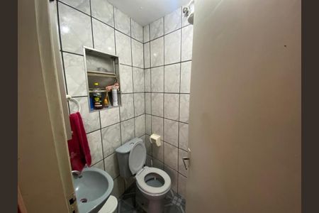 Casa à venda com 220m², 4 quartos e 2 vagas Casa à venda com 220m², 4 quartos e 2 vagasFoto 13