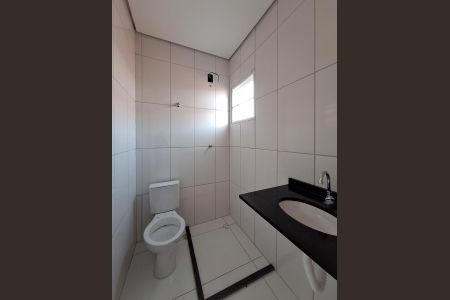 Casa de condomínio à venda com 54m², 2 quartos e 1 vaga Casa de condomínio à venda com 54m², 2 quartos e 1 vagaBanheiro