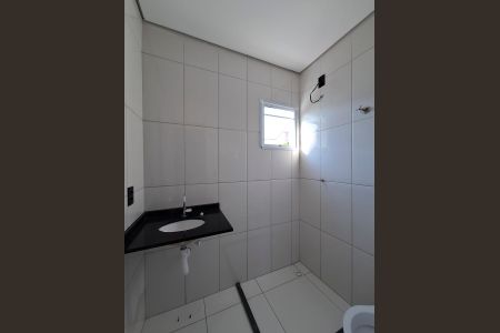 Casa de condomínio à venda com 54m², 2 quartos e 1 vaga Casa de condomínio à venda com 54m², 2 quartos e 1 vagaBanheiro
