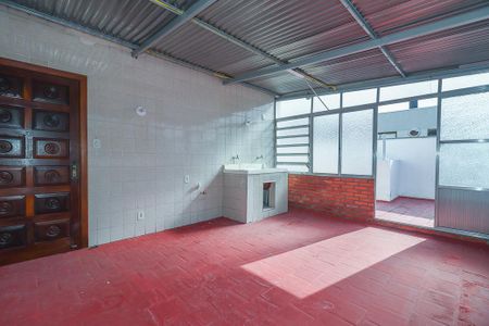 Apartamento à venda com 95m², 2 quartos e 2 vagasÁrea de Serviço