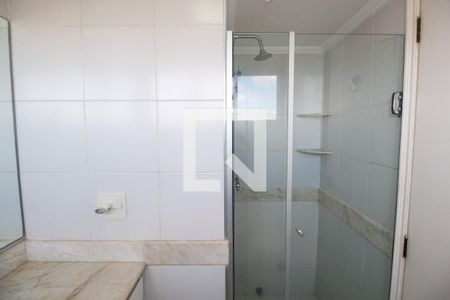 Apartamento à venda com 180m², 3 quartos e 3 vagas Apartamento à venda com 180m², 3 quartos e 3 vagasBanheiro da Suíte 1