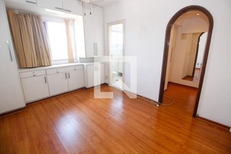 Apartamento à venda com 180m², 3 quartos e 3 vagas Apartamento à venda com 180m², 3 quartos e 3 vagasSuíte 1