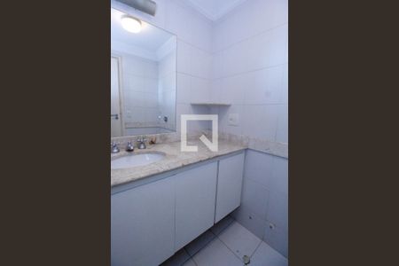 Apartamento à venda com 180m², 3 quartos e 3 vagas Apartamento à venda com 180m², 3 quartos e 3 vagasBanheiro da Suíte 3