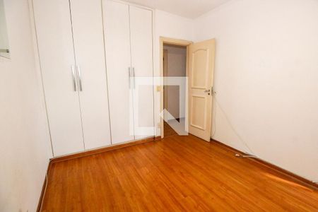 Apartamento à venda com 180m², 3 quartos e 3 vagas Apartamento à venda com 180m², 3 quartos e 3 vagasSuíte 2