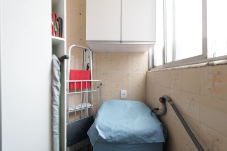 Apartamento à venda com 78m², 2 quartos e 1 vagaÁrea de Serviço