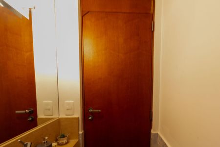 Casa de condomínio à venda com 75m², 3 quartos e 2 vagas Casa de condomínio à venda com 75m², 3 quartos e 2 vagasLavabo