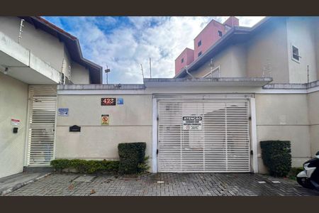 Casa de condomínio à venda com 75m², 3 quartos e 2 vagas Casa de condomínio à venda com 75m², 3 quartos e 2 vagasFachada