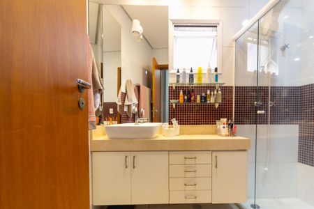 Casa de condomínio à venda com 75m², 3 quartos e 2 vagas Casa de condomínio à venda com 75m², 3 quartos e 2 vagasBanheiro do Quarto 1