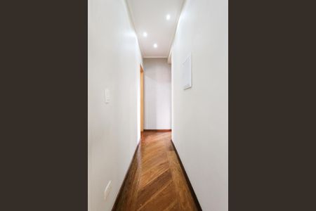 Apartamento à venda com 65m², 3 quartos e 1 vaga Apartamento à venda com 65m², 3 quartos e 1 vagaCorredor