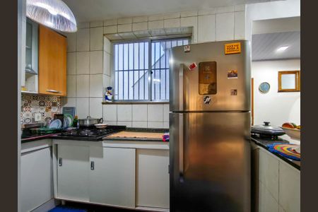 Casa à venda com 179m², 3 quartos e sem vaga Casa à venda com 179m², 3 quartos e sem vagaCozinha