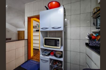 Casa à venda com 179m², 3 quartos e sem vaga Casa à venda com 179m², 3 quartos e sem vagaCozinha