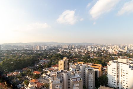 Apartamento à venda com 247m², 4 quartos e 4 vagas Apartamento à venda com 247m², 4 quartos e 4 vagasVista da Suíte 3