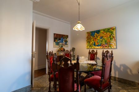 Apartamento à venda com 247m², 4 quartos e 4 vagas Apartamento à venda com 247m², 4 quartos e 4 vagasCopa