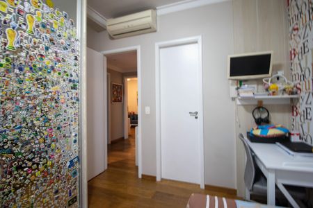 Apartamento à venda com 179m², 4 quartos e 3 vagas Apartamento à venda com 179m², 4 quartos e 3 vagasSuíte 1