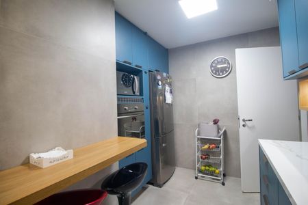 Apartamento à venda com 179m², 4 quartos e 3 vagas Apartamento à venda com 179m², 4 quartos e 3 vagasCozinha