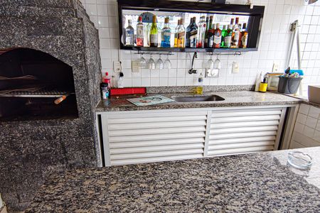 Apartamento à venda com 268m², 4 quartos e 1 vagaÁrea Lazer