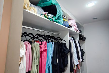 Apartamento à venda com 268m², 4 quartos e 1 vagaCloset da Suíte 2