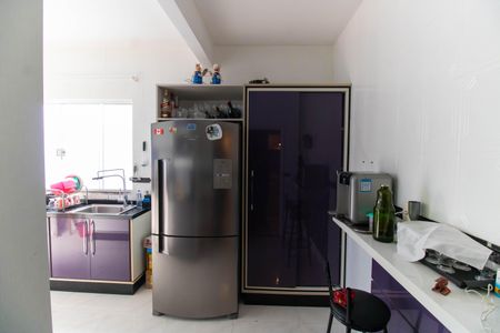 Casa à venda com 207m², 4 quartos e 4 vagas Casa à venda com 207m², 4 quartos e 4 vagasCozinha