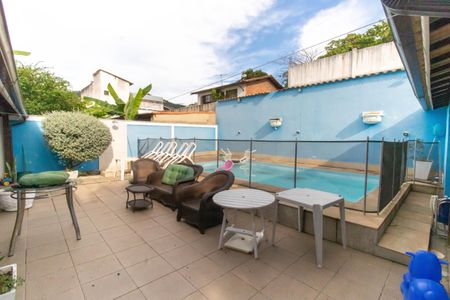 Casa à venda com 207m², 4 quartos e 4 vagas Casa à venda com 207m², 4 quartos e 4 vagasÁrea Gourmet