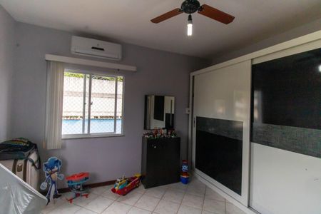 Casa à venda com 207m², 4 quartos e 4 vagas Casa à venda com 207m², 4 quartos e 4 vagasQuarto 1