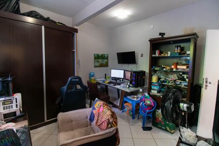 Casa à venda com 207m², 4 quartos e 4 vagas Casa à venda com 207m², 4 quartos e 4 vagasSuíte 2