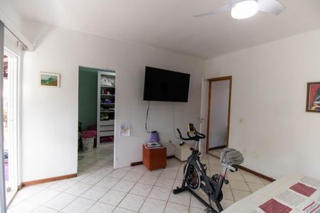 Casa à venda com 207m², 4 quartos e 4 vagas Casa à venda com 207m², 4 quartos e 4 vagasSuíte 1