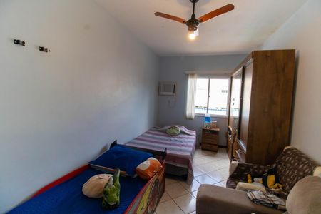 Casa à venda com 207m², 4 quartos e 4 vagas Casa à venda com 207m², 4 quartos e 4 vagasQuarto 2