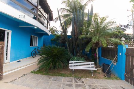 Casa à venda com 207m², 4 quartos e 4 vagas Casa à venda com 207m², 4 quartos e 4 vagasÁrea externa