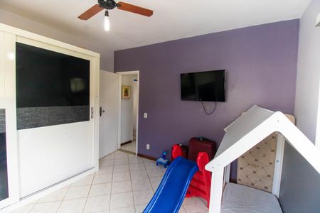 Casa à venda com 207m², 4 quartos e 4 vagas Casa à venda com 207m², 4 quartos e 4 vagasQuarto 1