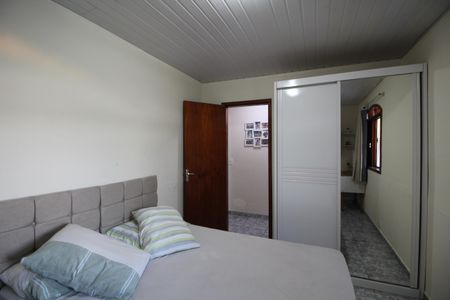 Casa à venda com 300m², 5 quartos e 5 vagasCasa 2 - Quarto 1