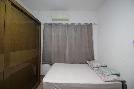 Casa à venda com 300m², 5 quartos e 5 vagasCasa 1 - Quarto 1