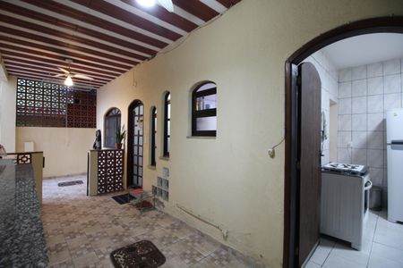 Casa à venda com 300m², 5 quartos e 5 vagasCasa 2 - Área de Serviço 1