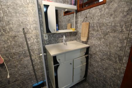 Casa à venda com 300m², 5 quartos e 5 vagasCasa 2 - Quarto 2 (banheiro da suíte)