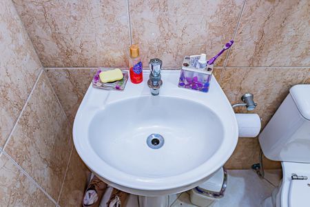 Casa à venda com 168m², 4 quartos e 4 vagas Casa à venda com 168m², 4 quartos e 4 vagasBanheiro de Serviço